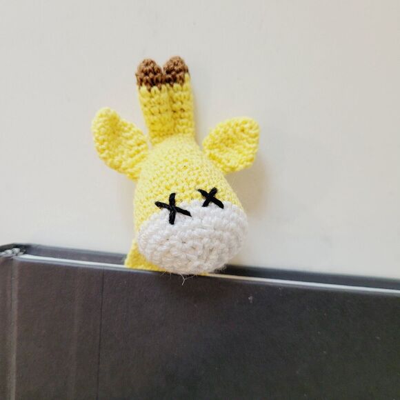 Giraffe Handmade Crochet Bookmark Funny Book Lover Unique Gift - Picture 3 of 10